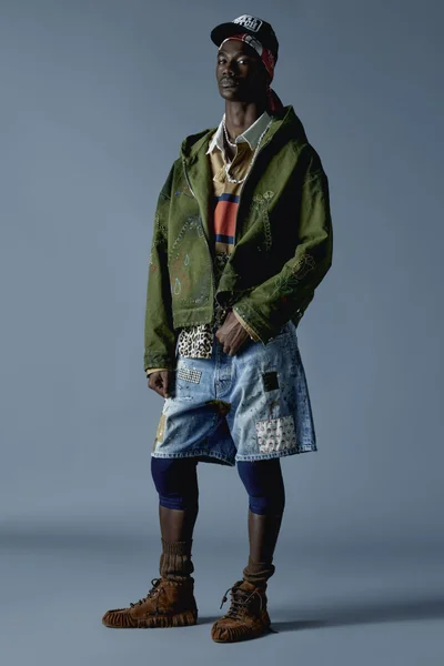 Look 18